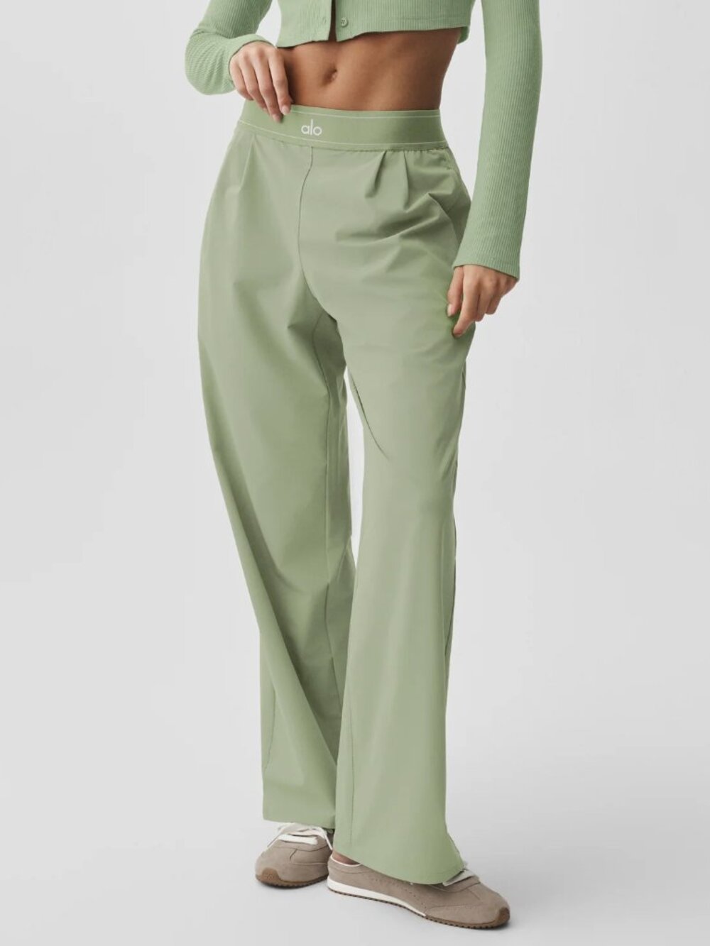 New Dune Grass ALO Yoga Women's Trouser⚡Sport Luxe Regular 30" Inseam